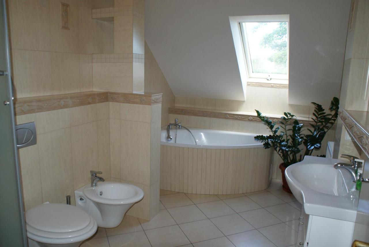 Wczasy U Juliana Apartament Drewnica Екстериор снимка
